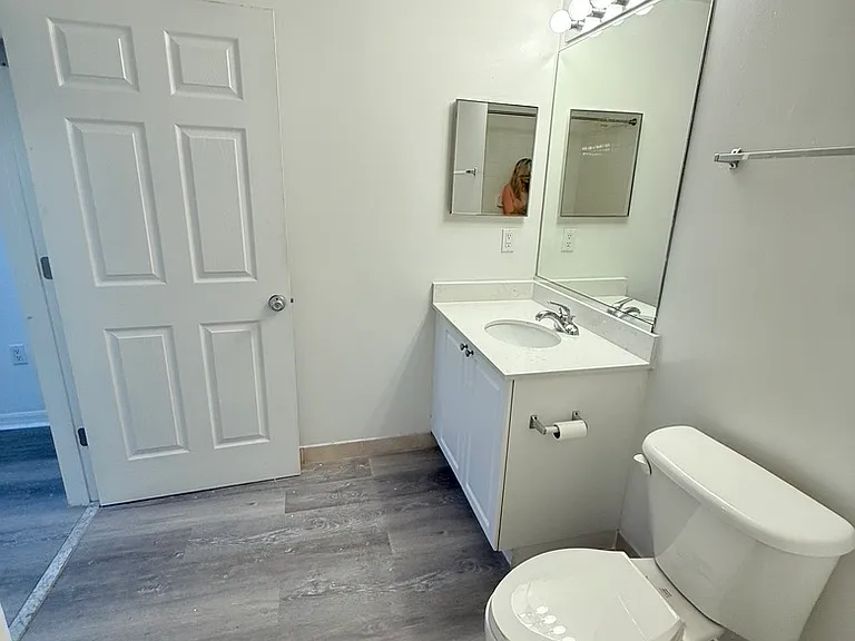 255 Evernia St #1120 — Photo 10