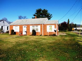 4803 Eden Dr NW, Roanoke, VA 24012