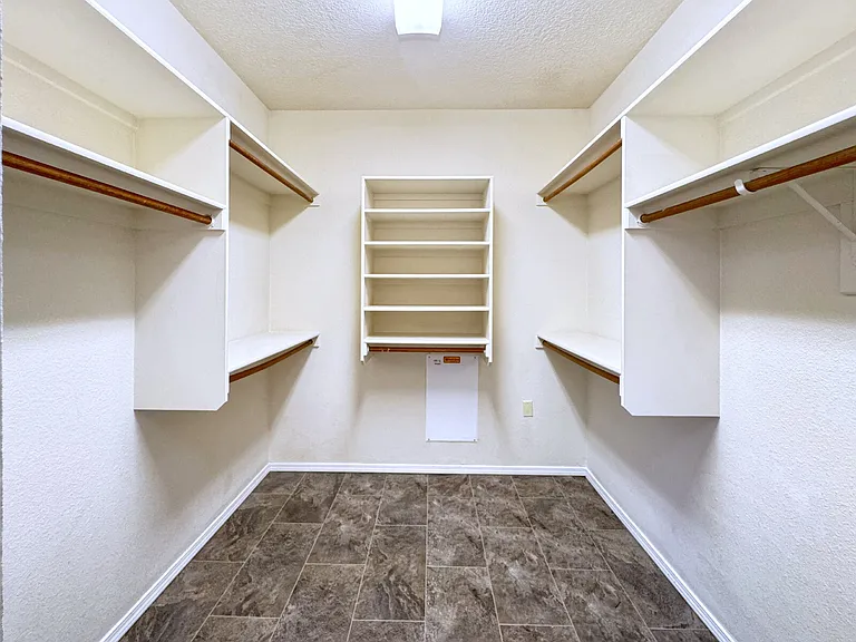 2036 Violeta Way SE — Photo 19
