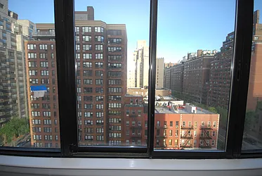 Rented by Luxury Habitat