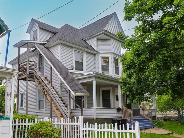 241 Decatur St, Corning, NY 14830