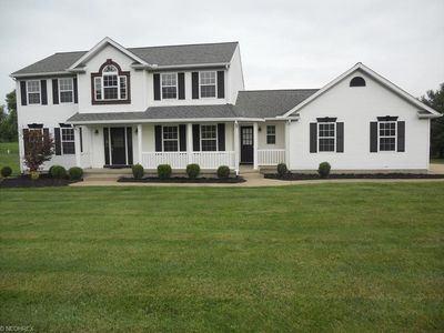 2433 Wise Rd, North Canton, OH, 44720