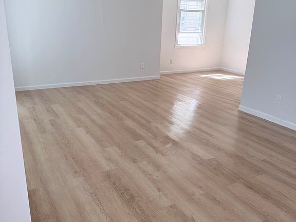 5th image of 15 Thomas Pl #1