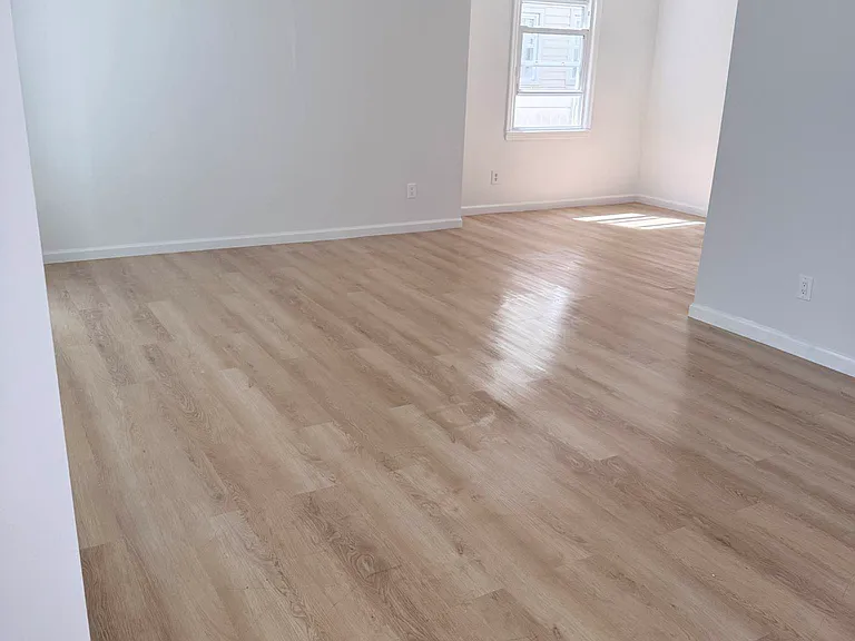 15 Thomas Pl #1 — Photo 5