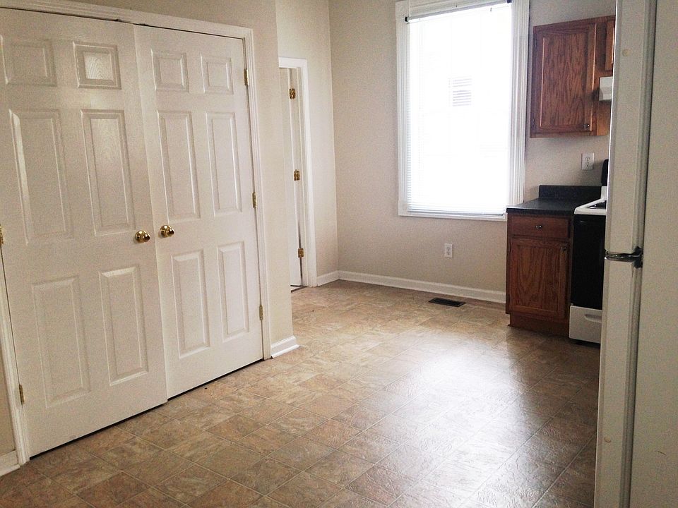 1st image of 243 Lexington Ave #1