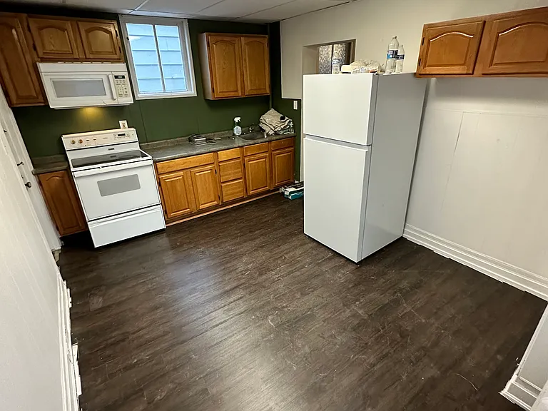 133 N 10th St #2 — Photo 5