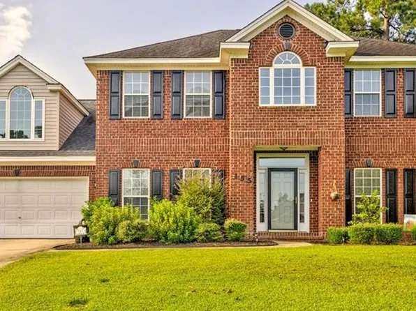 155 Steven St, Richmond Hill, GA 31324