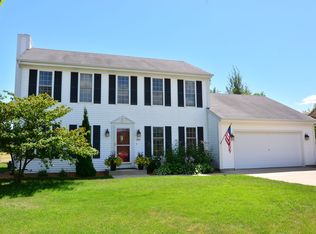 7801 W Stonewood Dr, Franklin, WI 53132