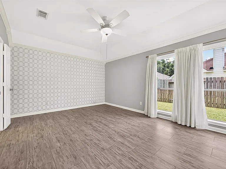 4818 Lake Catherine Ct — Photo 23