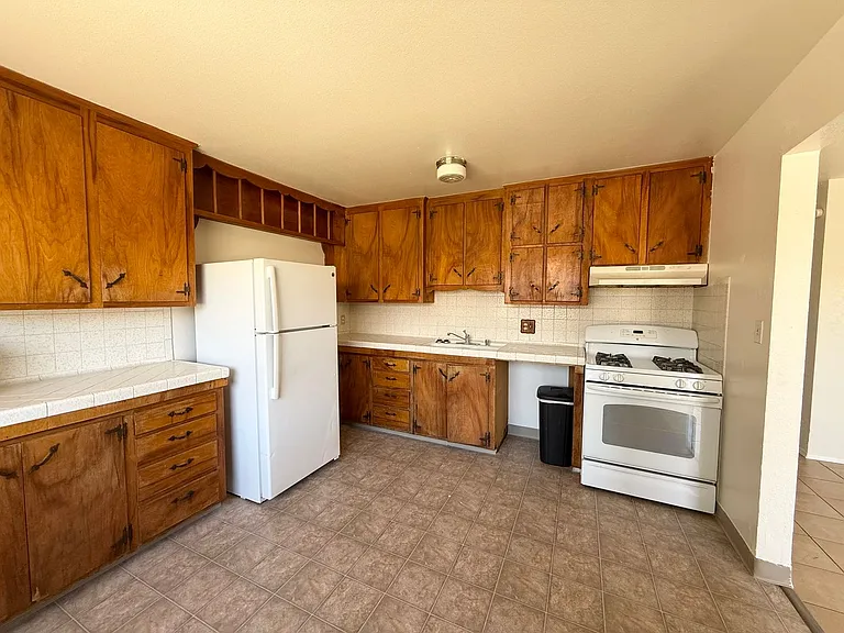 1503-1505 E Ashlan Ave — Photo 3