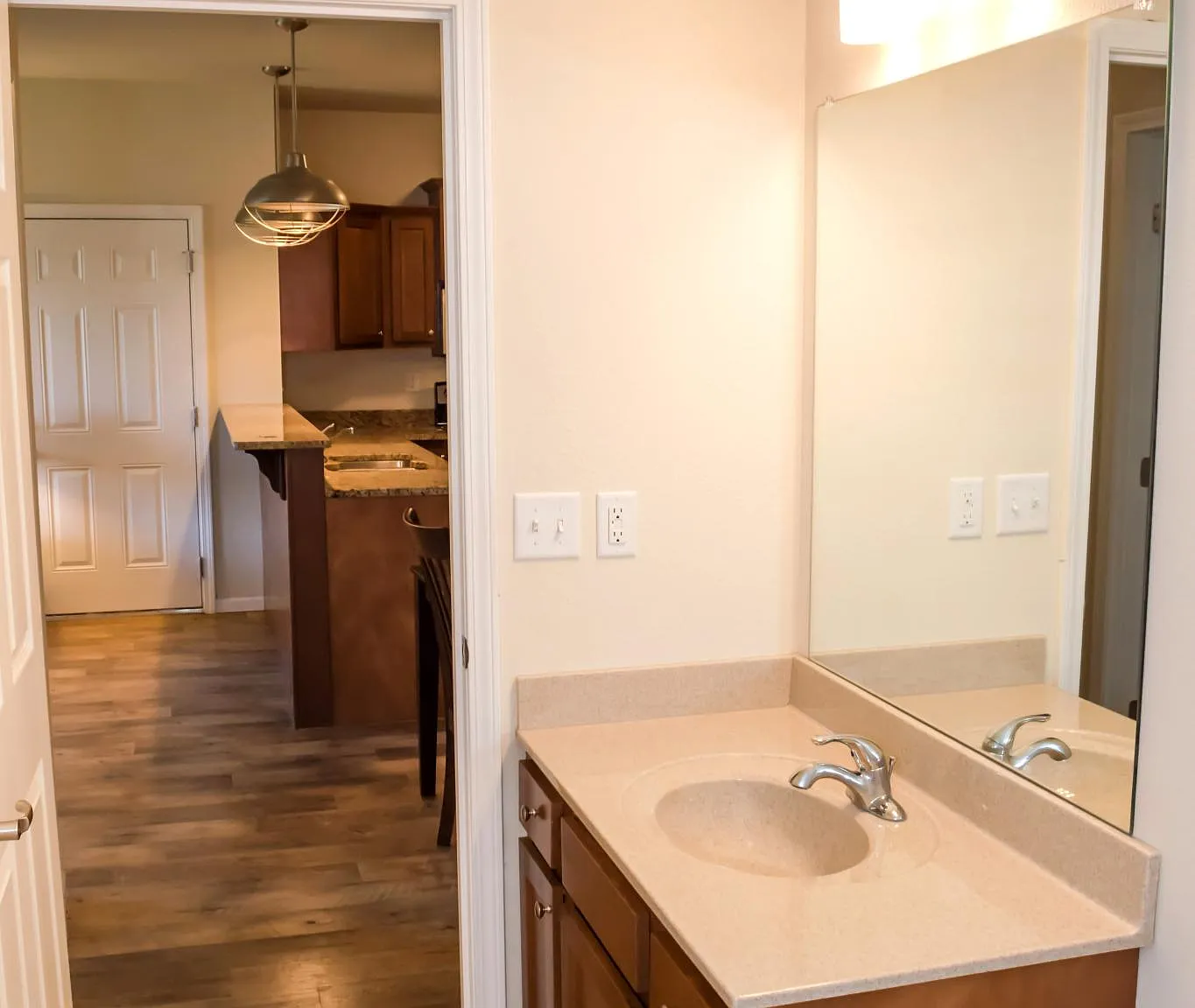 Inverness Apartments — Photo 3