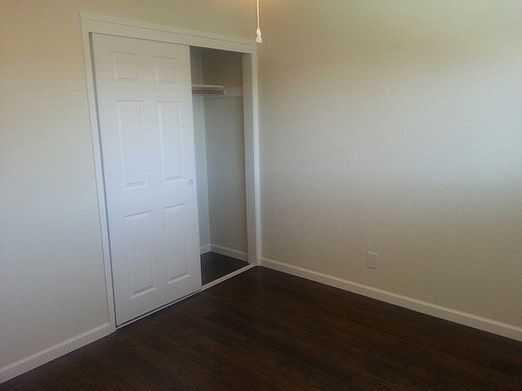 3rd image of 1017 H St APT 14