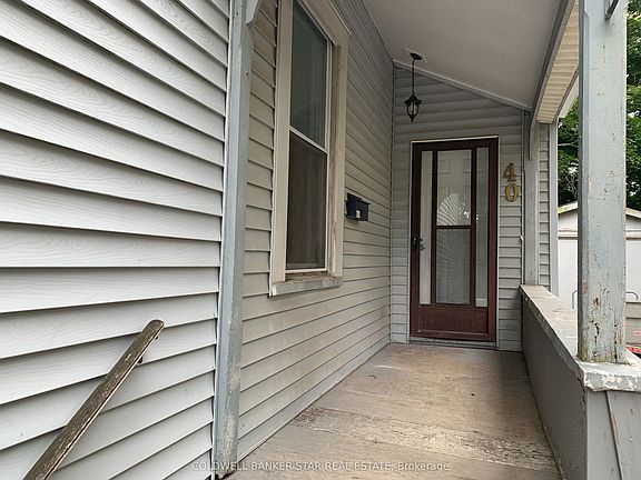 3rd image of 40 Barnes St