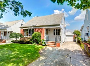 24631 Van Zandt Ave, Little Neck, NY