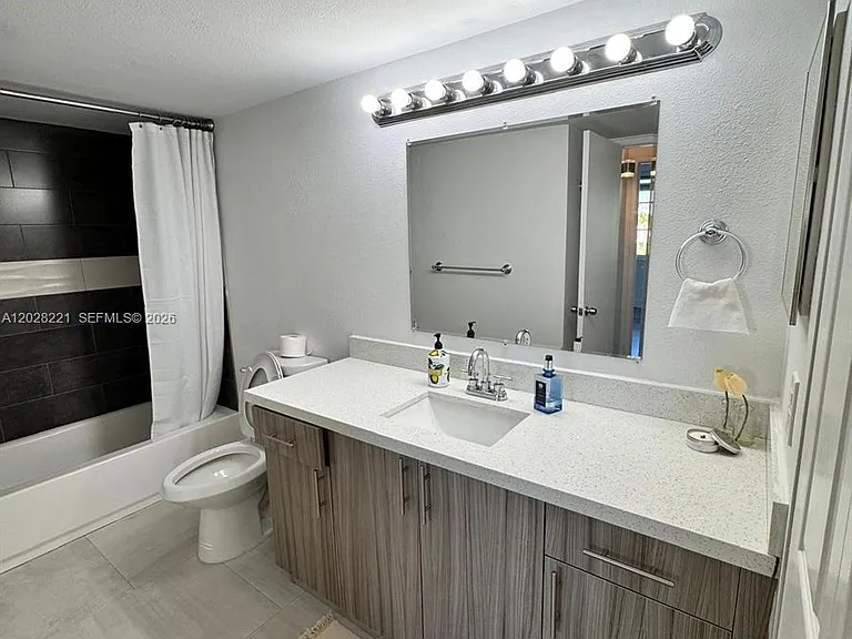 4420 NW 107th Ave #206 — Photo 5