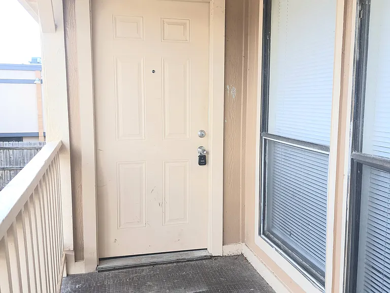 8109 Foxfire Ln #C — Photo 2