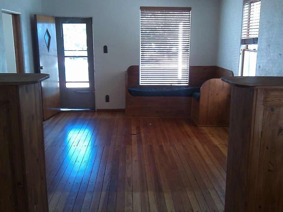 2nd image of 104 W Cleveland St #104A