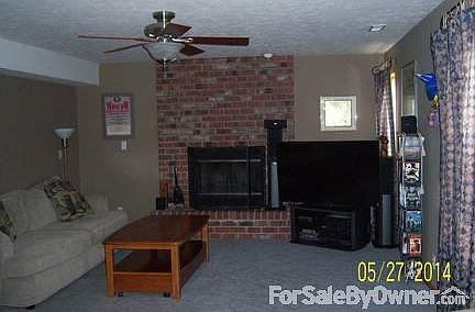 4th image of 8900 Avon Ln