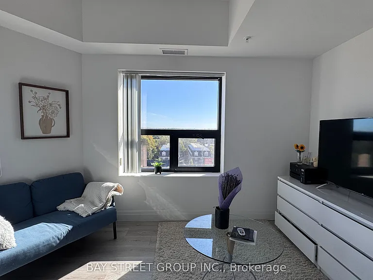 652 Princess St #813 — Photo 5