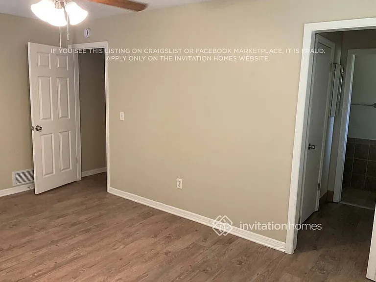 1504 Perez St — Photo 8