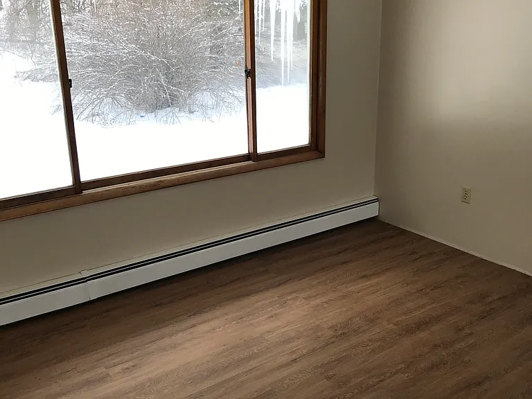 994 Peru Rd — Photo 24
