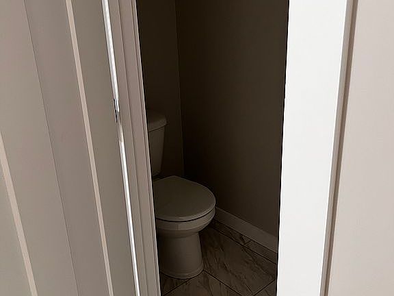 4th image of 214 Beechwood Dr