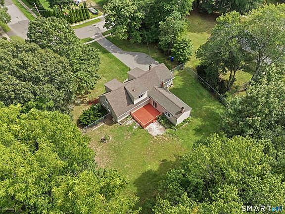 4th image of 17 Sherman Road
