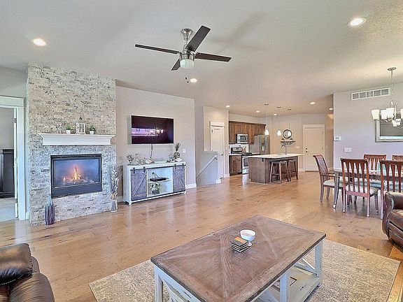 4th image of 1982 Tidewater Ln