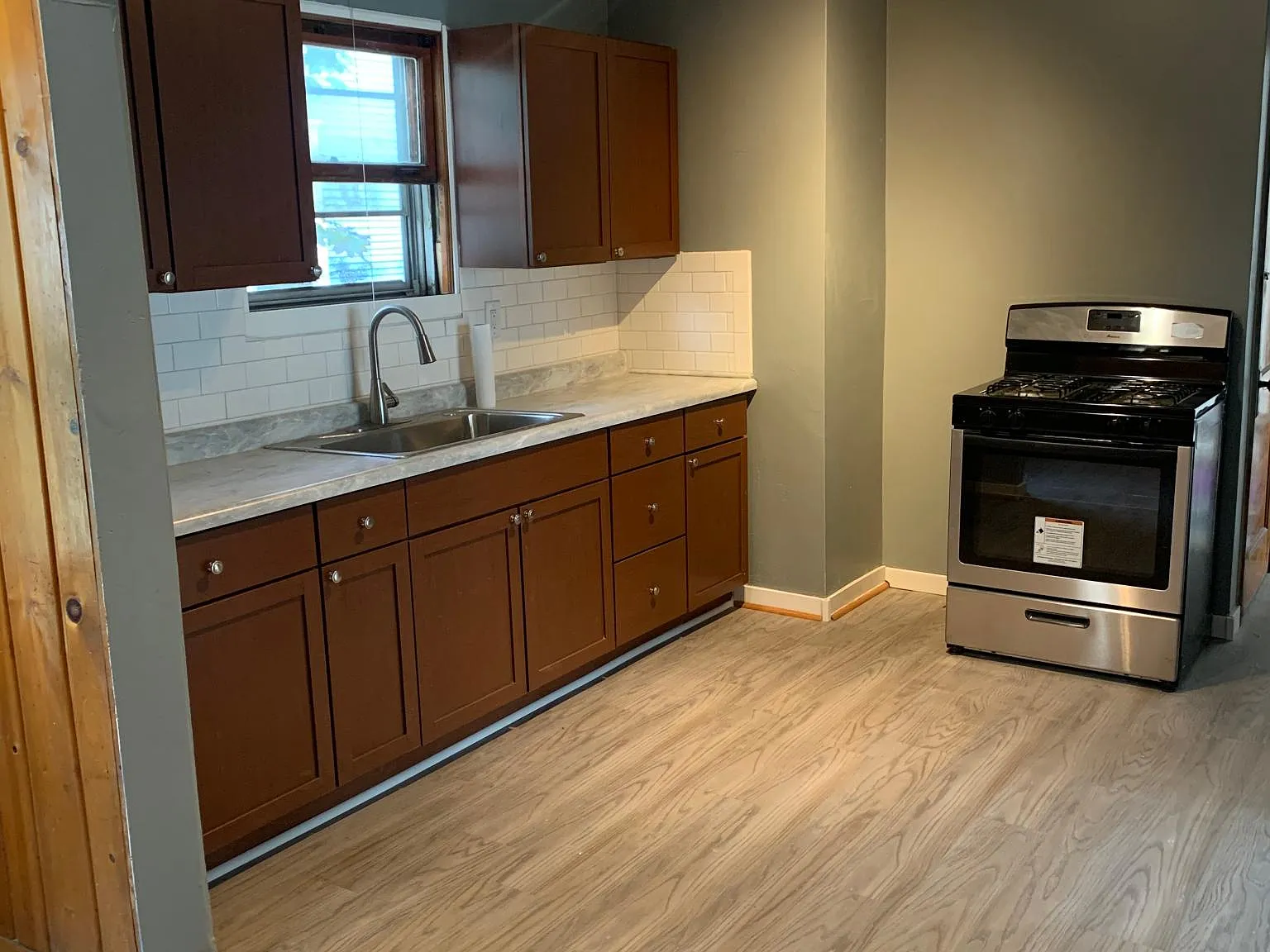 1384 Lafond Ave — Photo 4