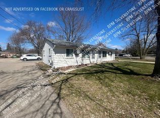 244 W Drahner Rd #1, Oxford, MI 48371