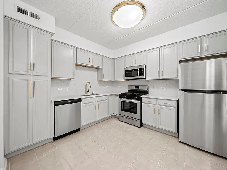 8747 W Bryn Mawr Ave #504 — Photo 8
