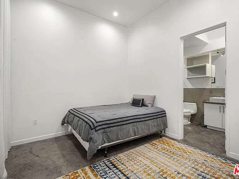 710 N Orlando Ave #104 — Photo 18