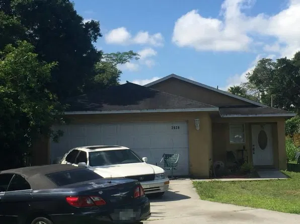 2628 E 30th Avenue Dr, Bradenton, FL 34208