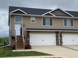 463 Bainberry St, Tiffin, IA 52340