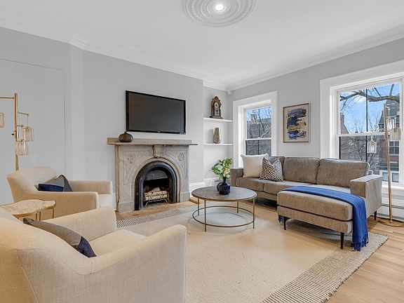 4th image of 69 Rutland St #3