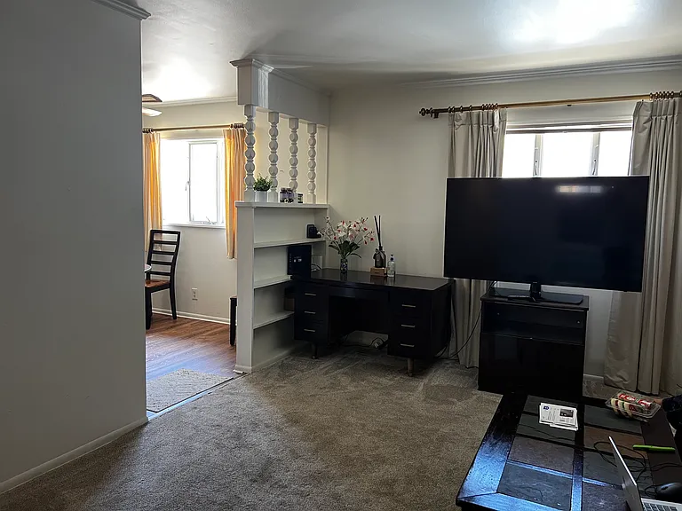 1340 Troy St — Photo 4