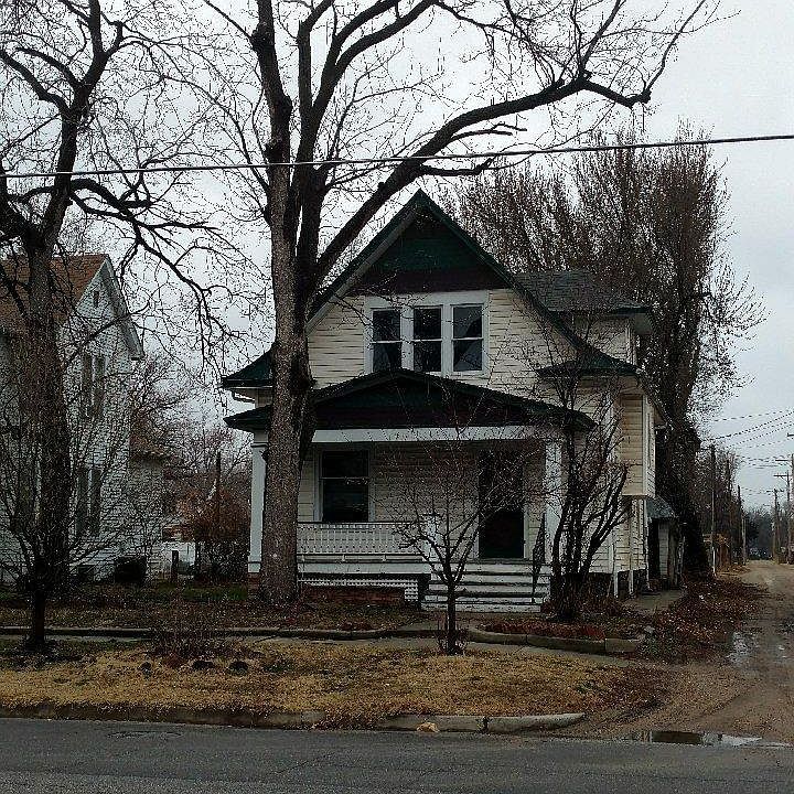 2nd image of 610 W South St