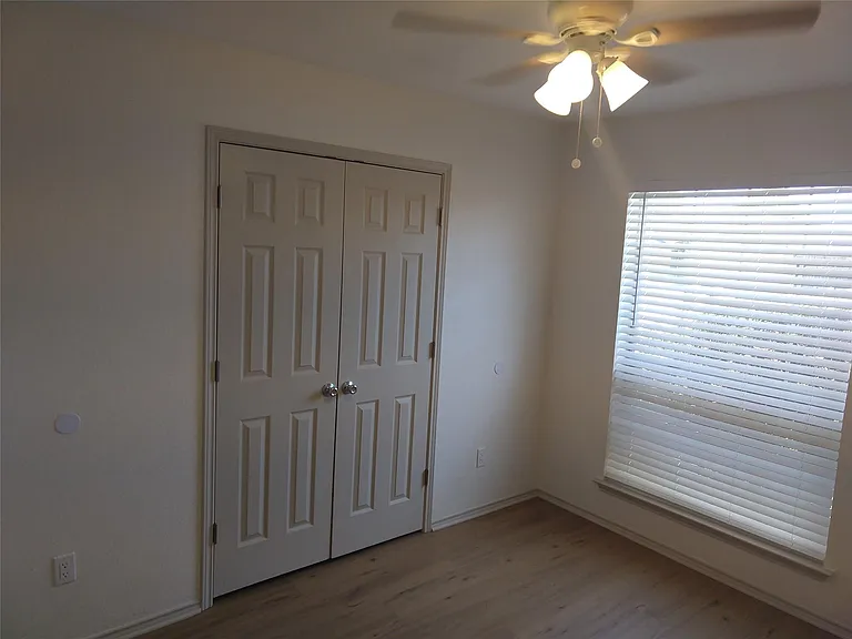 6004 Harwood Crossing Dr — Photo 20