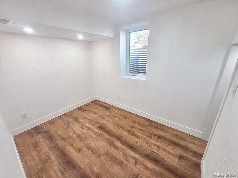 435 Bridge St — Photo 7