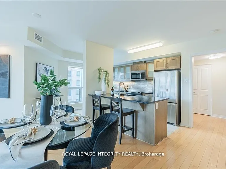 195 Besserer St #701 — Photo 10