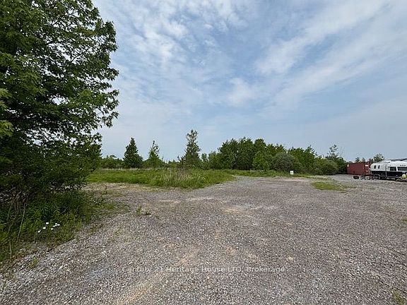 4th image of 655 Pleasant Beach Rd