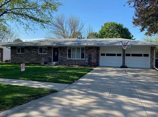 342 Shannon Rd, Seward, NE 68434