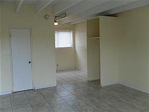 5th image of 951 NW 8th Ave