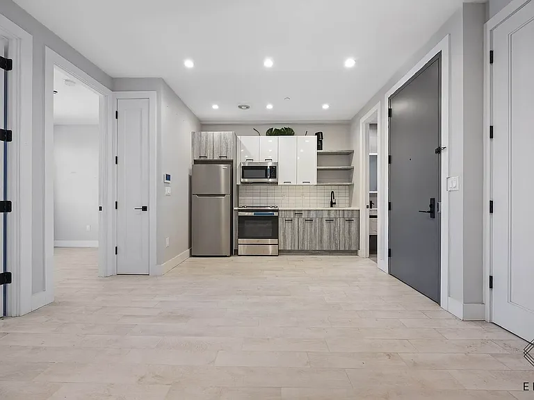 1757 Brooklyn Ave #2D — Photo 1
