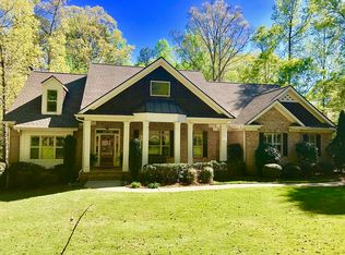 30 Lake Ridge Dr, Newnan, GA 30263