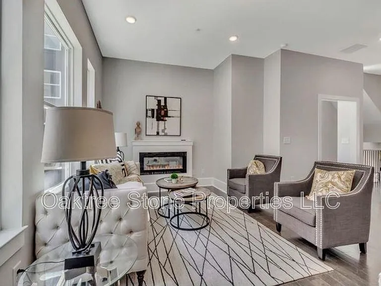 456 Parkway Dr #6 — Photo 8