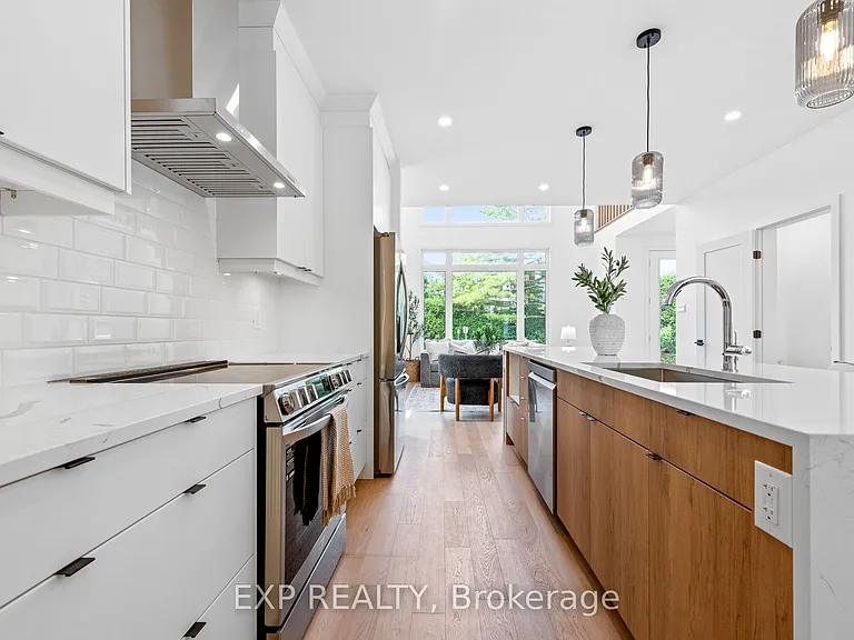 495 Duvernay Dr — Photo 10