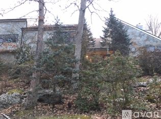 90 Surrey Rd, Stamford, CT 06903