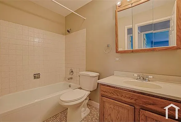 673 E Fullerton Ave #105 — Photo 7