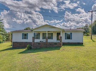 404 Whitesides Rd, Rutherfordton, NC 28139